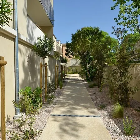 Apartament Uzes, Piscine, Climatisation, Parking Prive *
