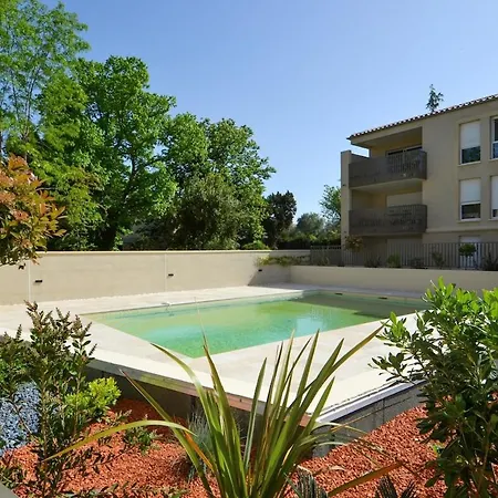 Apartment Uzes, Piscine, Climatisation, Parking Prive Uzes