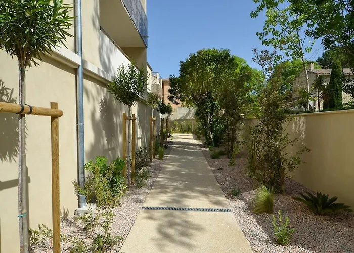 Διαμέρισμα Uzes, Piscine, Climatisation, Parking Prive *